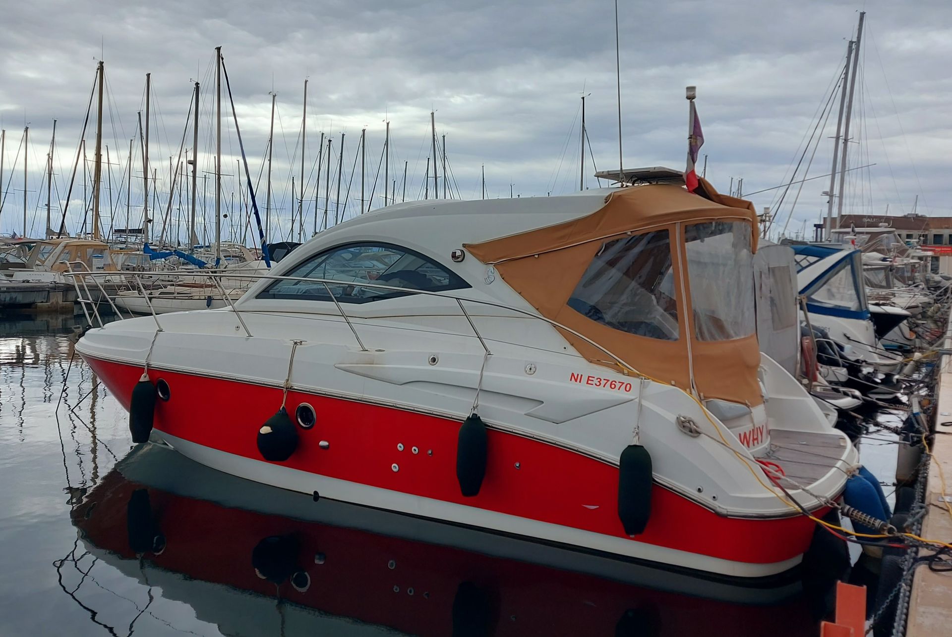 slider 0 Beneteau Monte Carlo 32 HT